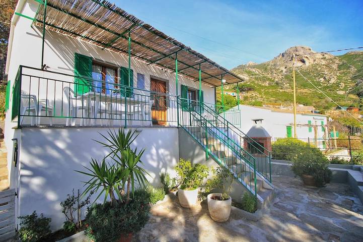 Appartamento vacanze per 6 persone, con giardino e balcone - 1