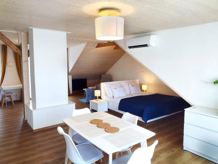 Ferienwohnung für 2 Personen, mit Ausblick und Balkon - 1