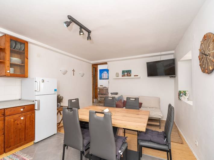 Ferienwohnung für 4 Personen, mit Garten und Terrasse, kinderfreundlich in Grad Dubrovnik