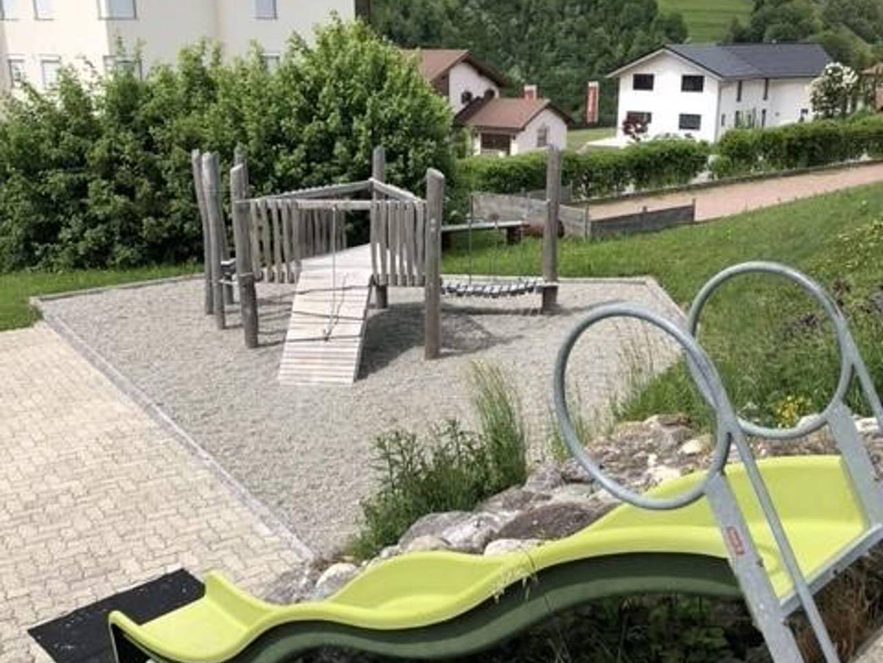 Ganze Ferienwohnung, Tgesa Tgampi T20 - 3  1/2 Zimmerwohnung - 4 Betten in Surses, Albula