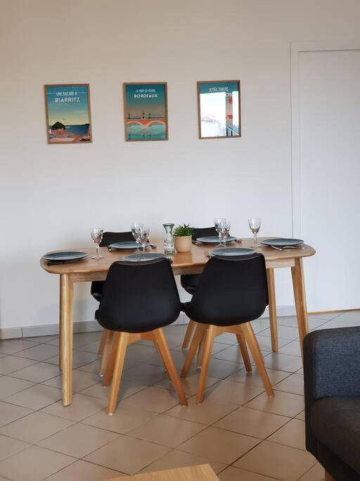 Appartement entier, Le Capeyron - Parking - Wifi - Aéroport in Mérignac, Région de Bordeaux