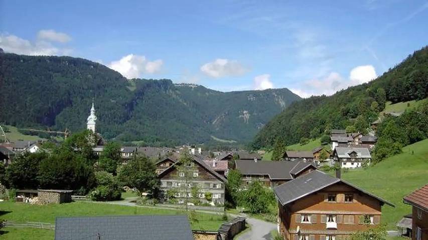 Ferienwohnung für 6 Personen, mit Balkon in Bezau - 2
