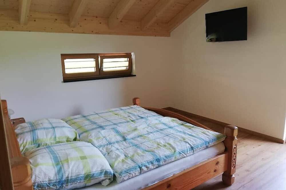 Ganze Wohnung, Herzlich willkommen in der großzügigen Ferienwohnung Hofblick! in Böbrach, Ostbayern