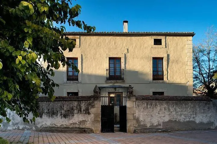 Gîte pour 12 personnes, avec jardin - 1