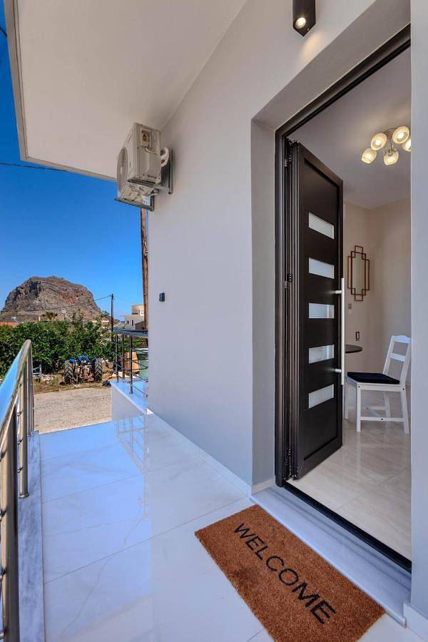 Ferienwohnung für 6 Personen, mit Terrasse und Ausblick, mit Haustier in Monemvasia Gemeinde