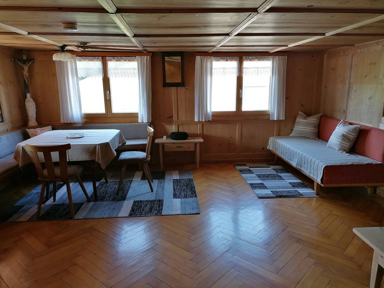 Entire apartment, Apartment 'Ferienwohnung in Altem Bauernhaus' with Mountain View, Private Garden and Wi-Fi in Schwarzenberg, Bodensee-Vorarlberg