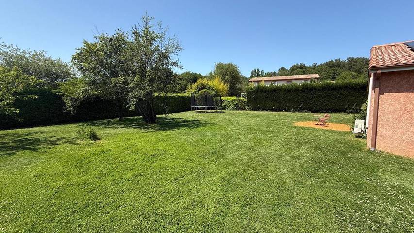 Maison de vacances pour 4 personnes, avec terrasse et piscine