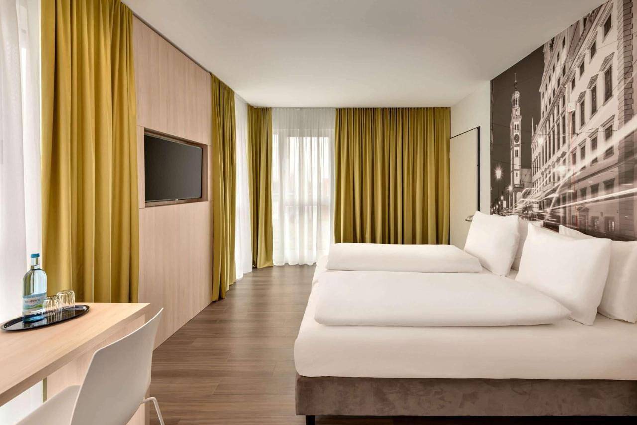 Super 8 by Wyndham Augsburg in Augsburg, Bayerisch Schwaben