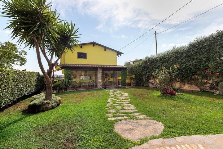 Gîte pour 4 personnes, avec Jardin à Fonte Nuova