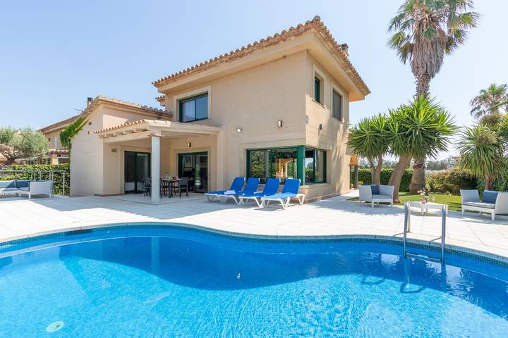 Ferienhaus für 8 Personen, mit Garten und Terrasse sowie Meerblick in Sant Pere Pescador