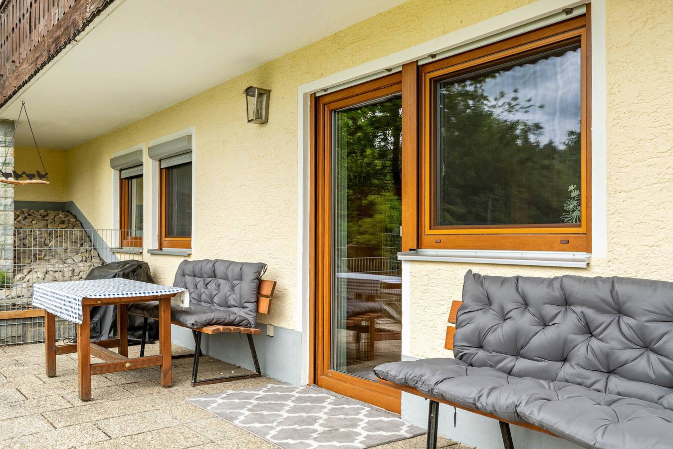 Appartement entier, Appartement de vacances 'Relaxinn Bavarian Fewo's' avec terrasse privée, jardin privé et Wi-Fi in Wegscheid, Passauer Land