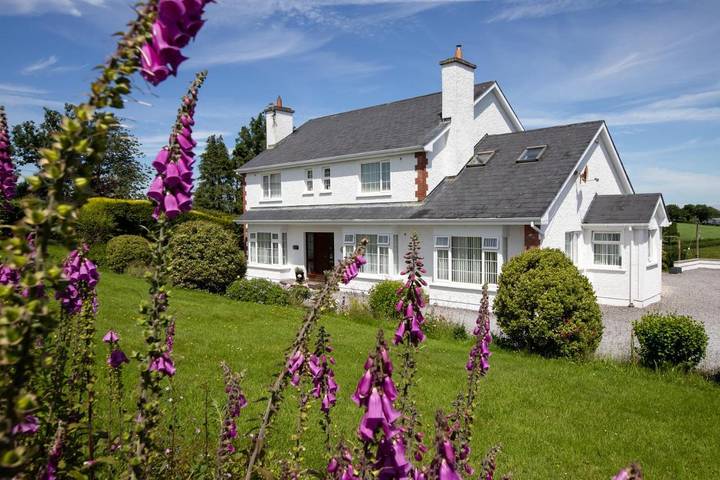 Holiday letting for 2 people, with Garden and Lake view as well as View in County Cavan