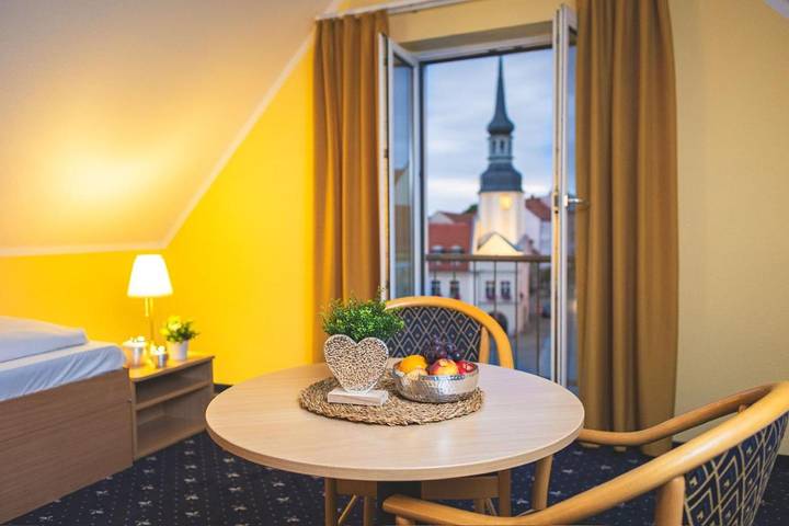 Hotel für 2 Personen, mit Terrasse und Sauna sowie Ausblick in Spremberg