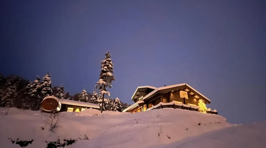 Villa für 15 Personen, mit Garten und Ausblick sowie Sauna - 1