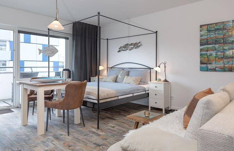 Ganze Wohnung, Strand & Citylage, moderne Suite mit Schwimmbad u. Stellplatz in Westerland, Sylt (Gemeinde)