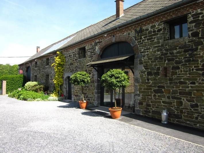 Chambre d’hôte pour 2 personnes, avec jardin ainsi que vue et terrasse à Mondrepuis
