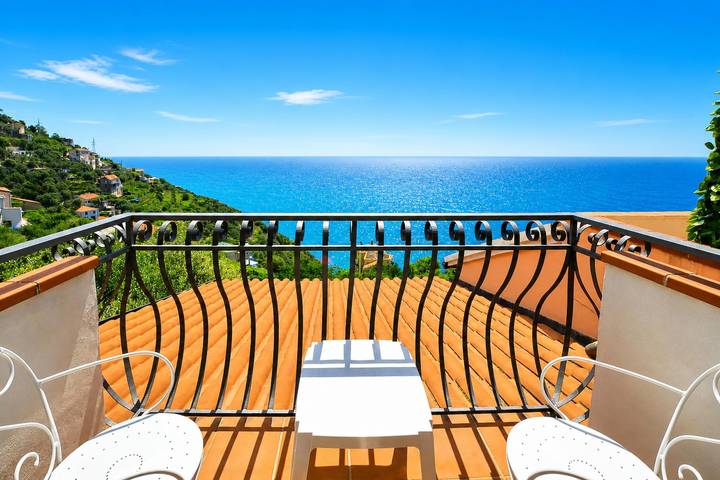 Location de vacances pour 4 personnes, avec terrasse et vue sur l’océan sur la Côte Amalfitaine - 2