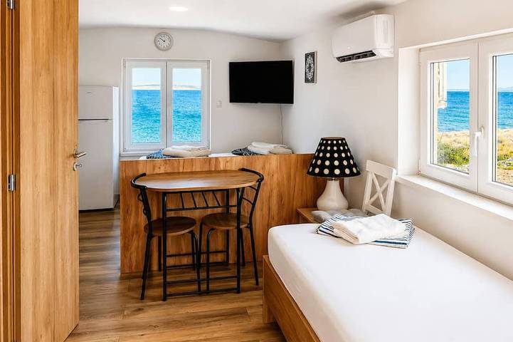 Apartamento entero, Stunning apartment in Smokvica in Pag