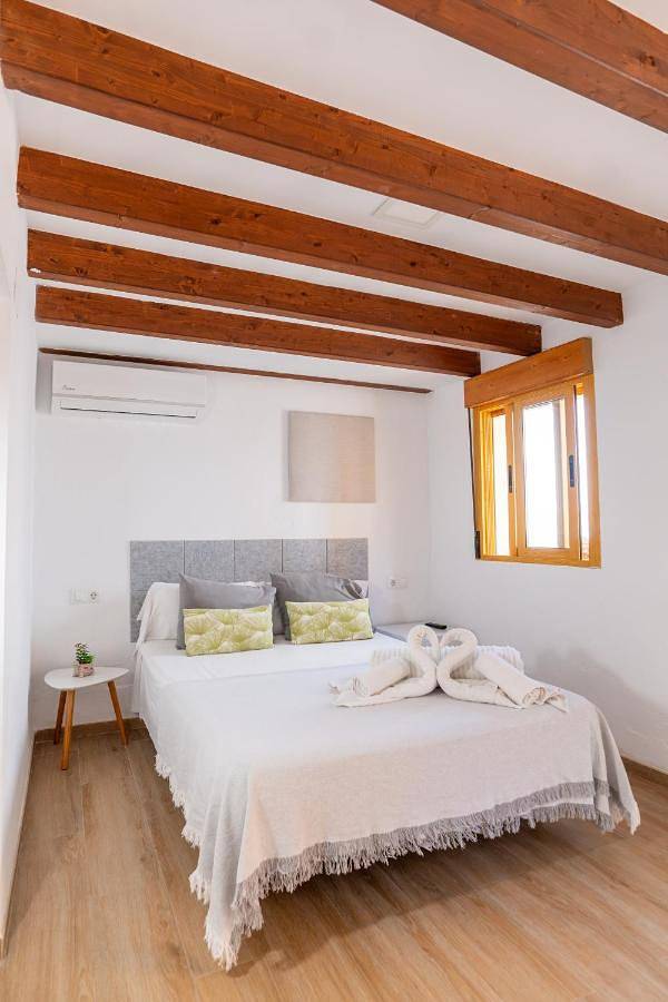 Budget Double Room in Platja de Tabarca, Costa Blanca