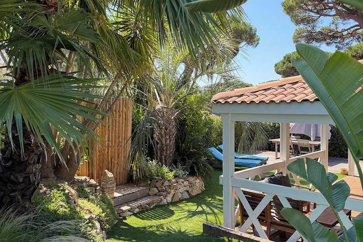 Charming chalet - Vacation village with swimming pool - 10 min from Saint-Tropez in Gassin, Mittelmeerküste (Frankreich)