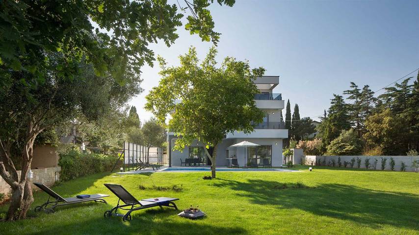 Villa für 8 Personen, mit Sauna und Balkon/Terrasse sowie Terrasse in Premantura - 2