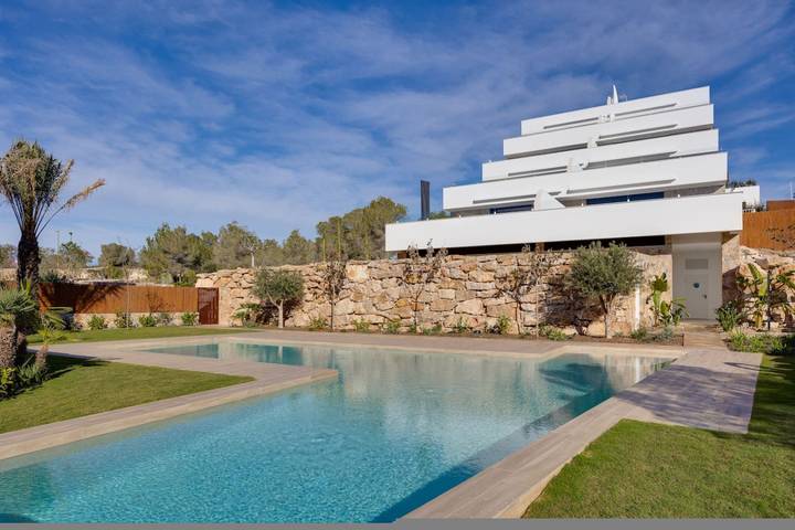 Holiday apartment for 6 people, with pool and balcony, child-friendly - 1