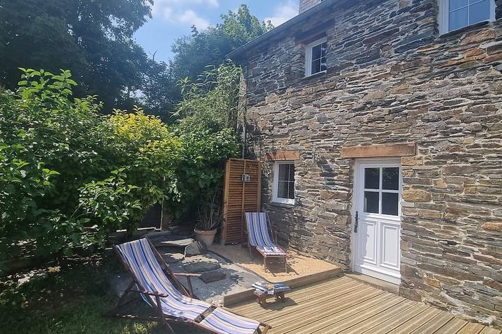 Gîte pour 5 personnes, avec jardin à Lothey
