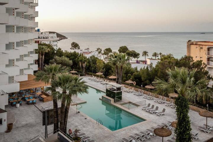 Location de vacances pour 4 personnes, avec vue et piscine ainsi que jardin et sauna, animaux acceptés à Magaluf - 4