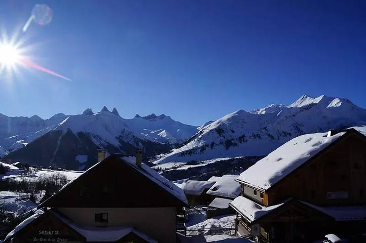 Gîte pour 10 personnes, avec piscine à Saint-Jean-d'Arves - 2