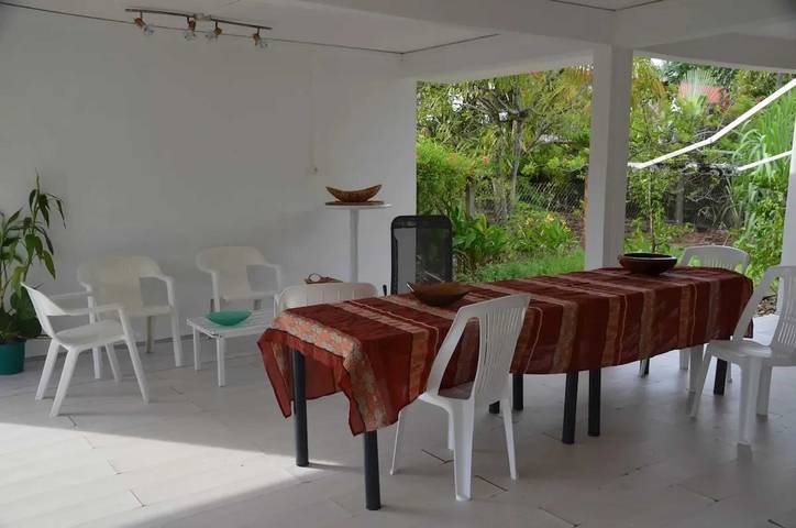 Location de vacances pour 12 personnes, avec terrasse à Les Trois-Îlets - 3