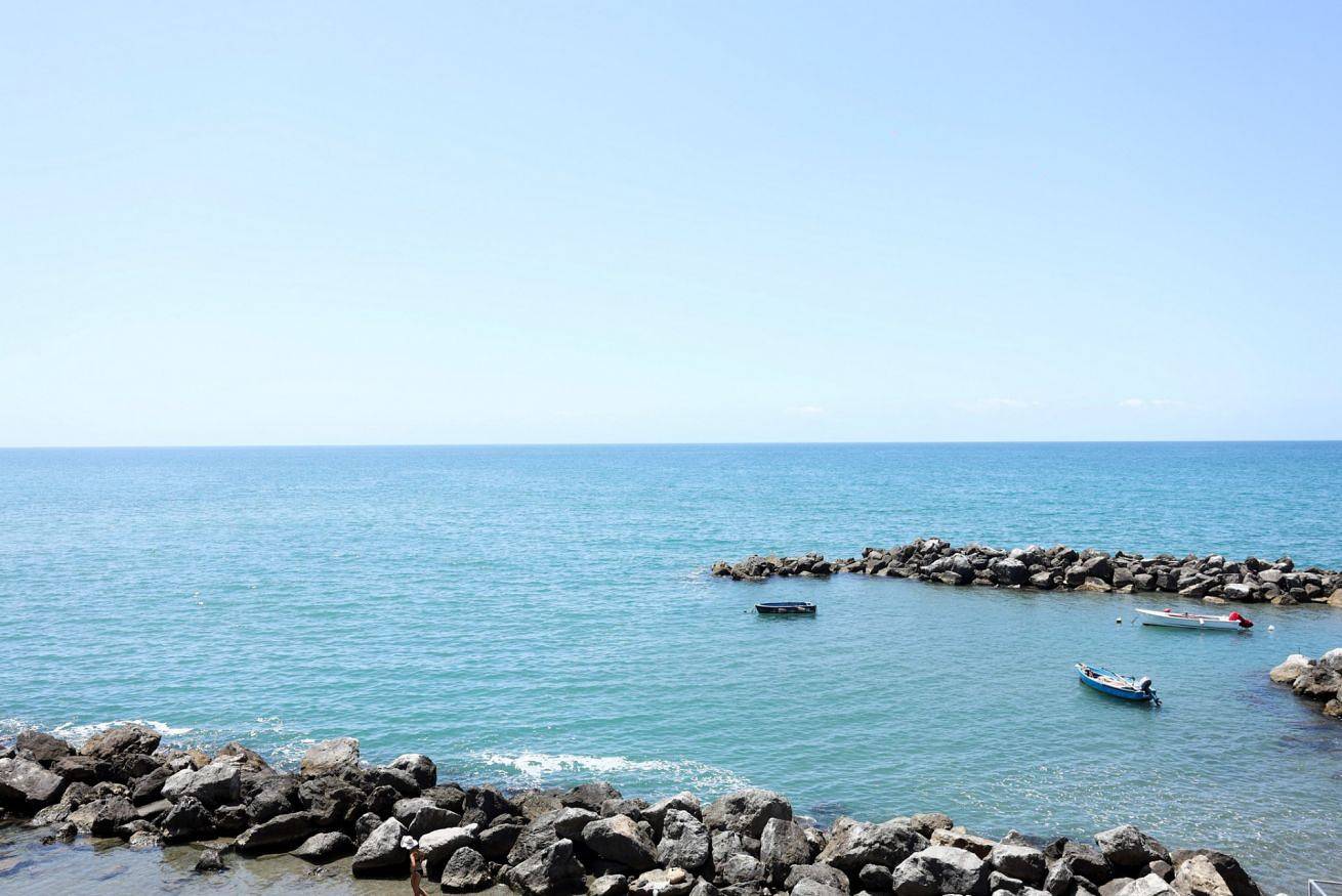 Entire apartment, Guesthost - Amalfi Room - Salerno in Salerno, Tyrrhenian Coast Campania