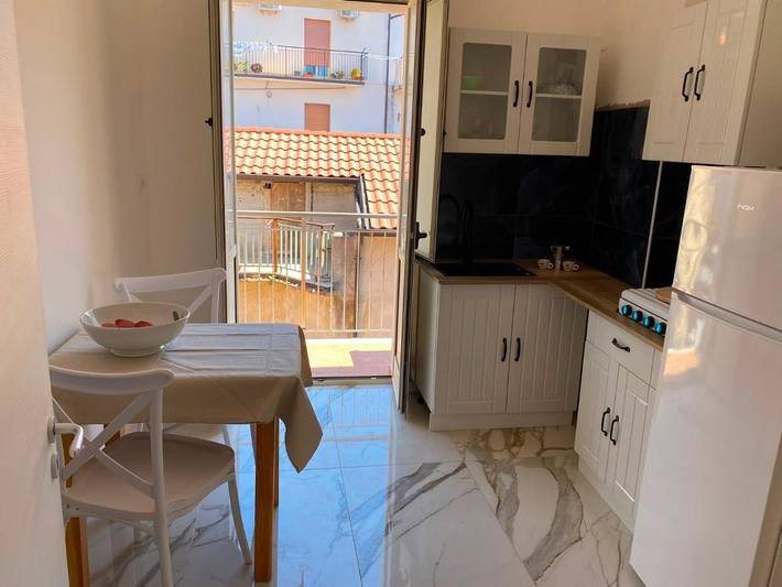 Gîte pour 4 personnes, avec Balcon et Vue à Verbicaro - 3