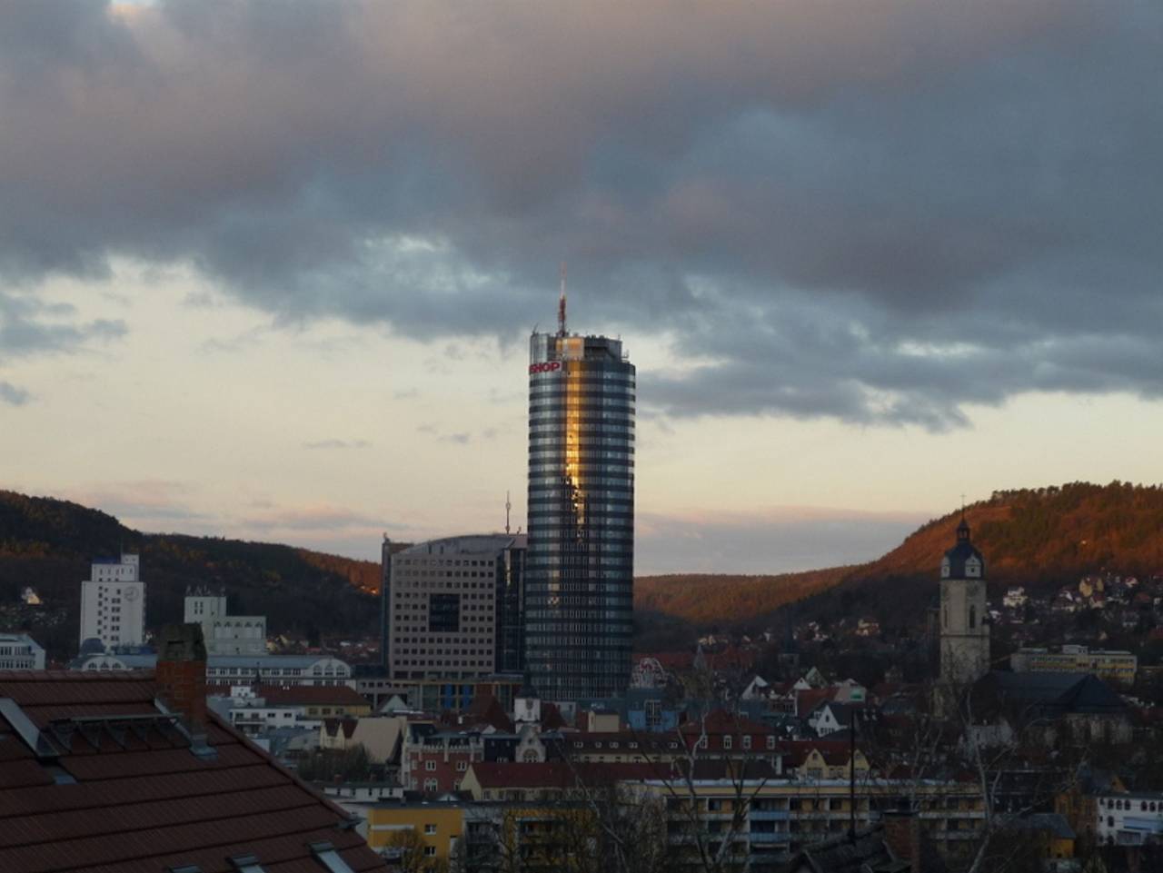 Ganze Ferienwohnung, Gästewohnung Kirsch - Ferienwohnung mit 1,5 Räumen in Wenigenjena, Jena