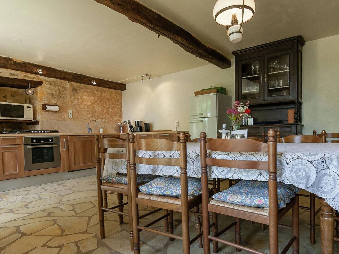 Quaint Mansion in Aquitaine Estate with Private Garden in Les Eyzies, Périgord Noir