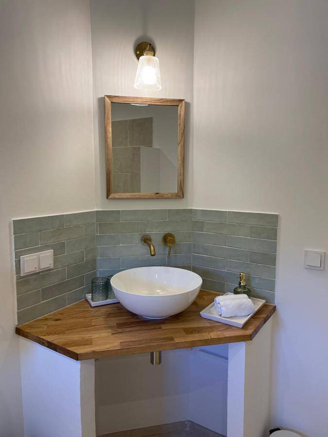 Double Room with Pool View in Gargas, Parc naturel régional du Luberon