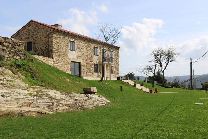 Apartamento de vacaciones para 4 personas, con Balcón y Terraza además de Jardín y Vistas en Costa da Morte