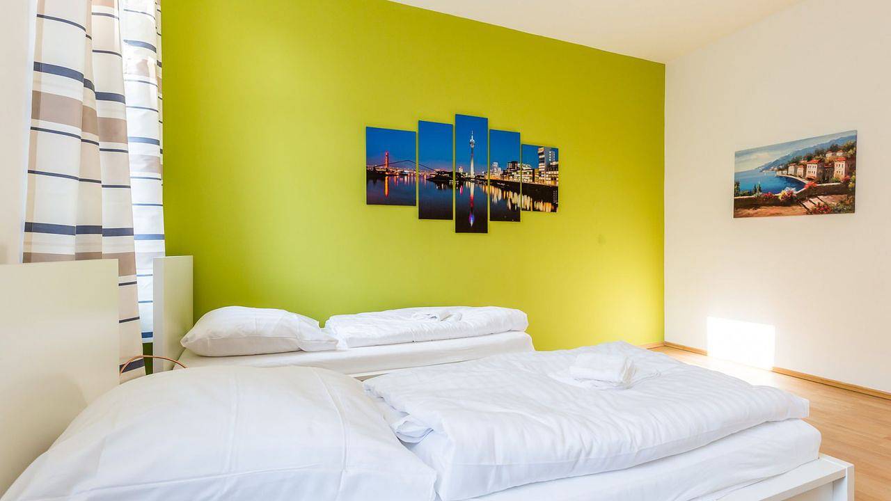 Geheel vakantieappartement, Vakantieappartement voor 5 personen in Oberbilk, Düsseldorf