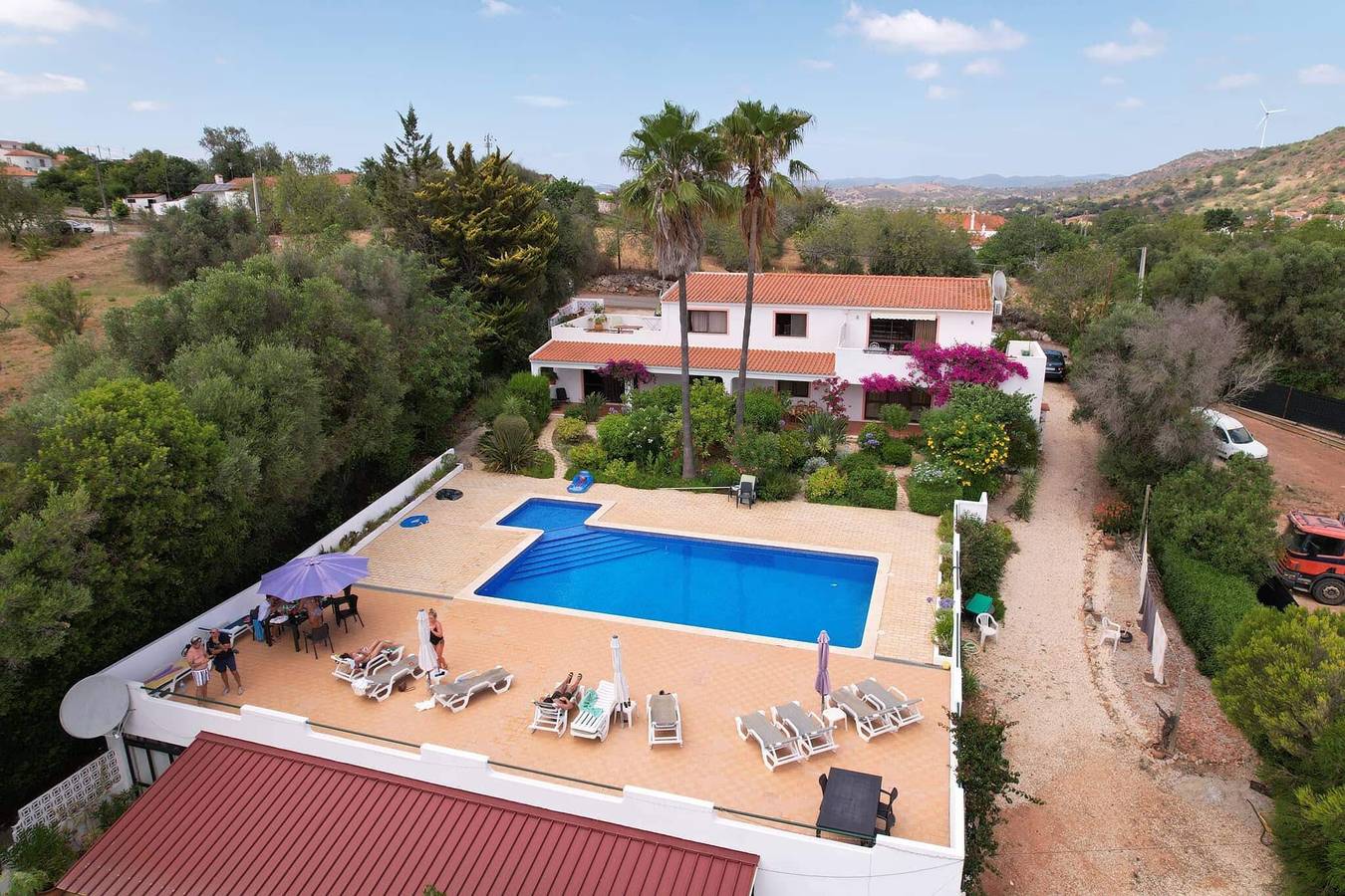 Apartamento inteiro, Apartamento 'One Bedroom 1' com Piscina Partilhada, Wi-Fi e Ar Condicionado in São Bartolomeu de Messines, Distrito de Faro