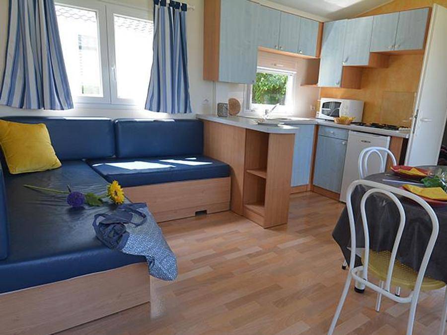 La Touesse Camping - Mobilhome 4 personnes - Flores 31m² - 2 chambres + terrasse in Saint-Lunaire, Région de Saint-Malo