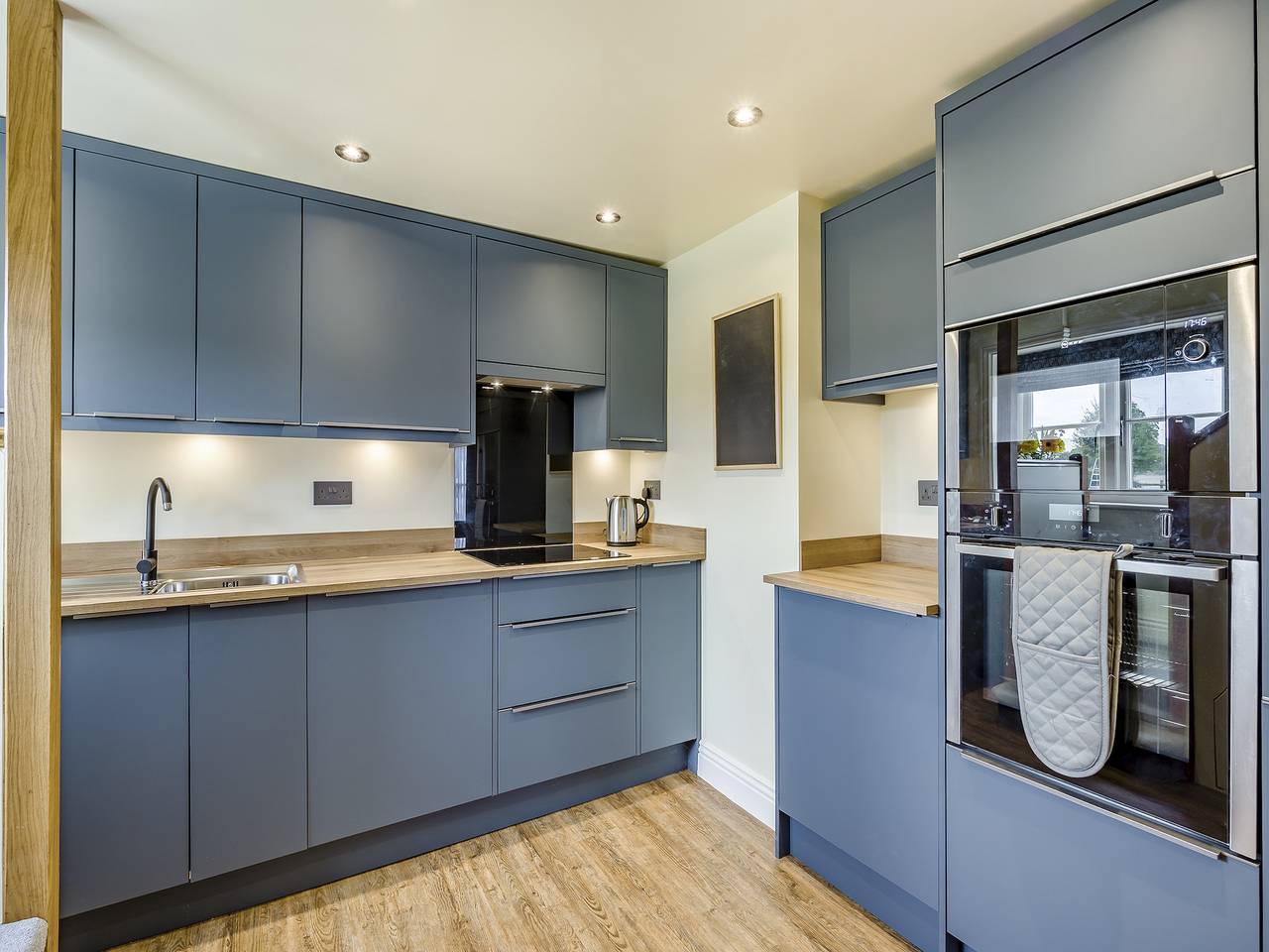 Oak Tree Cottage in Frinton and Walton, Essex