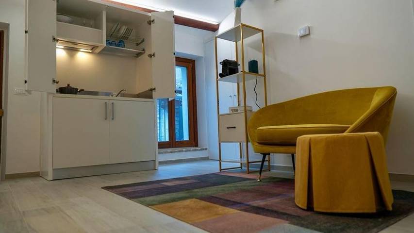 Gîte pour 2 personnes, avec balcon et vue à Introdacqua - 4