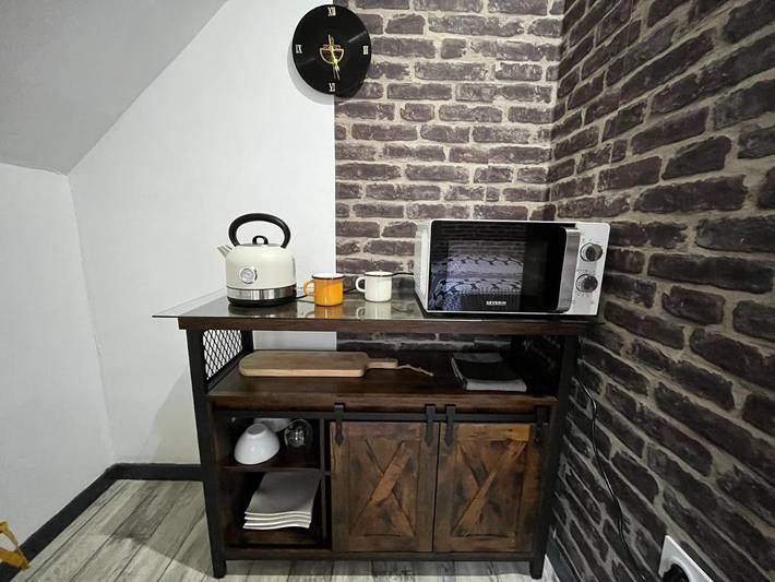 Gîte pour 3 personnes, avec terrasse ainsi que jacuzzi et jardin dans La Selle-en-Coglès - 4