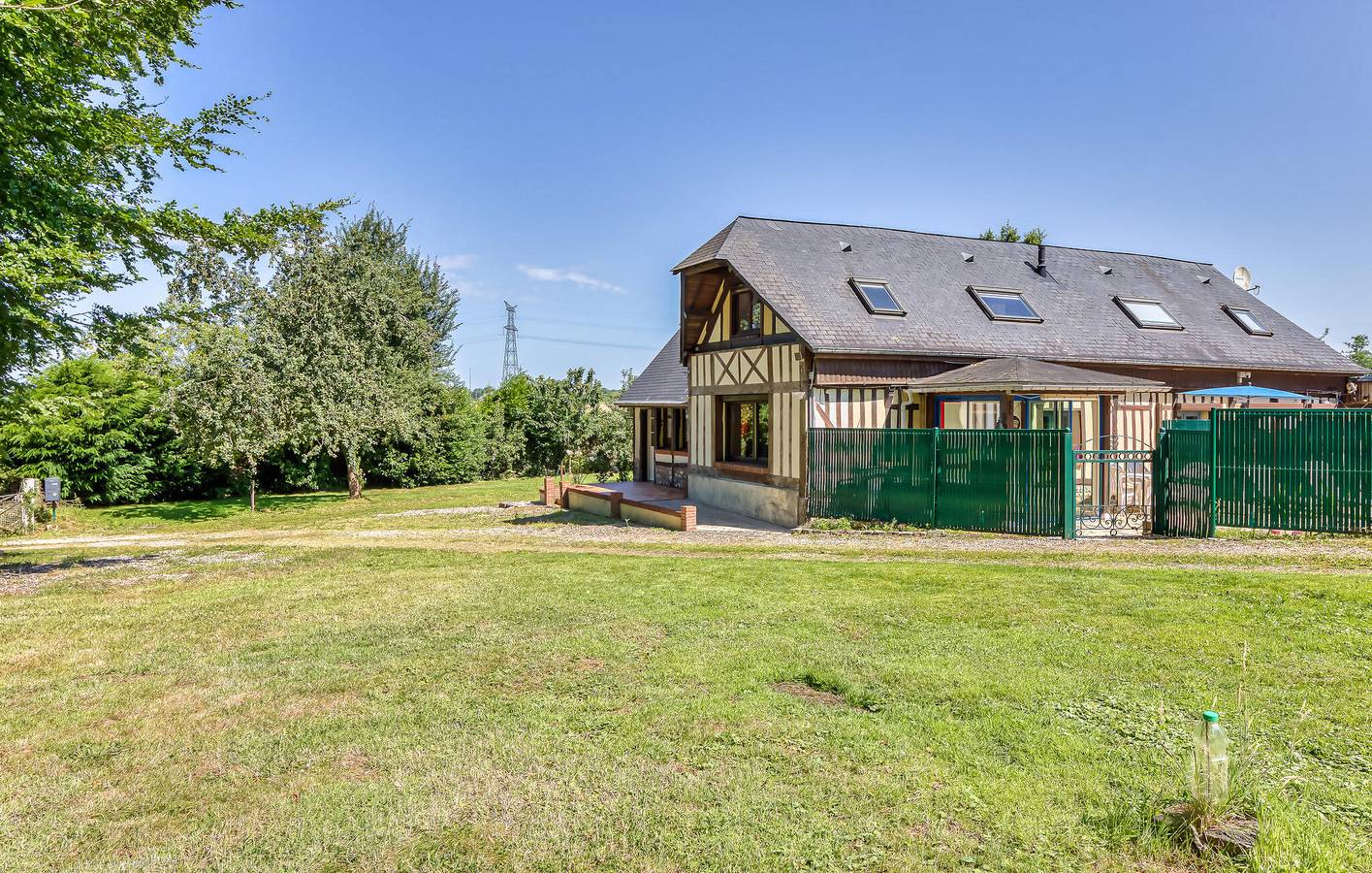 Gezellig appartement met WiFi, TV, parkeerplaats & tuin in de buurt van Angerville-l'Orcher in Saint-Philibert-de-la-Lézarde, Le Havre en omgeving