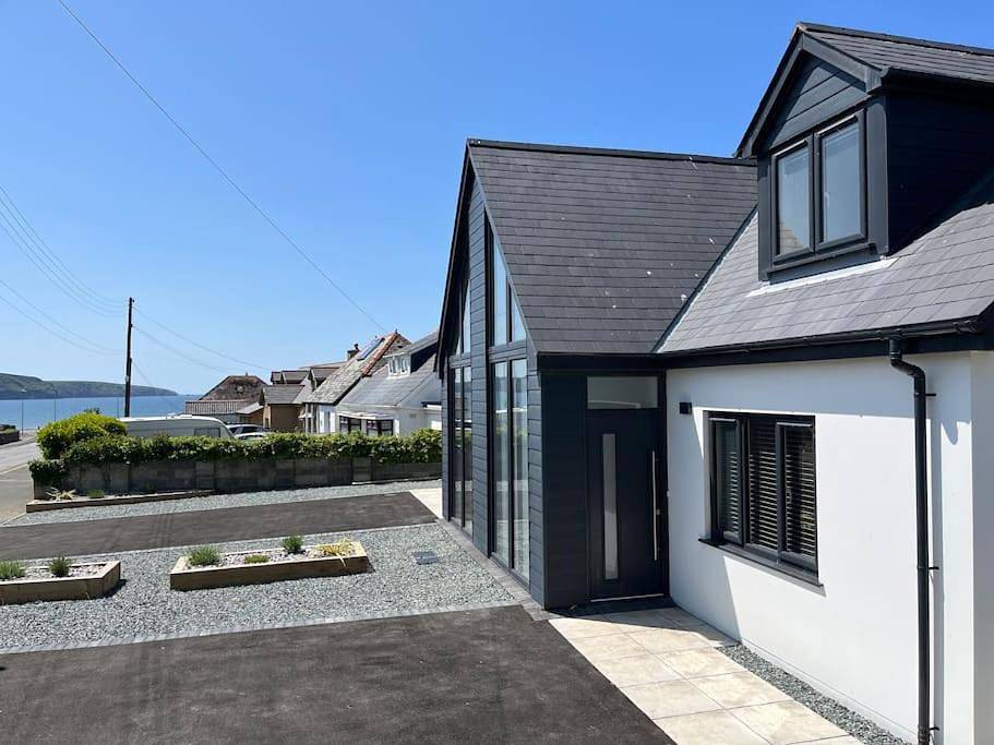 Four-Bedroom House in Broad Haven, Pembrokeshire