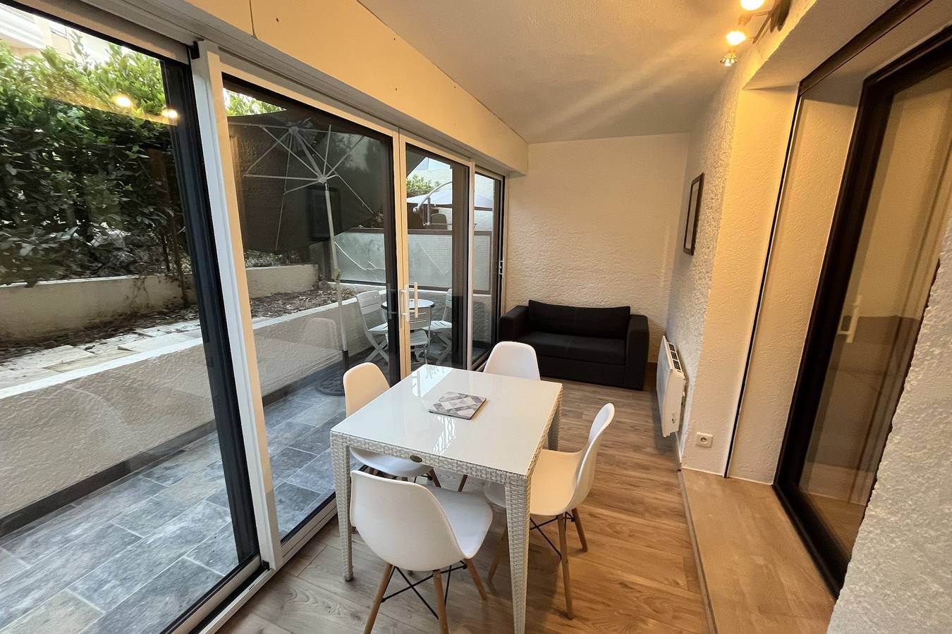 Monolocale intero, Monolocale per 3 persone con giardino in Juan-les-Pins, Antibes