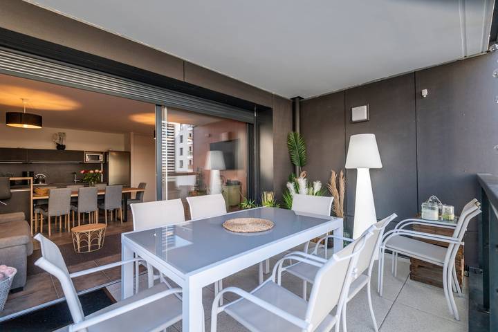 Gîte pour 6 personnes, avec Terrasse à Annecy-le-Vieux