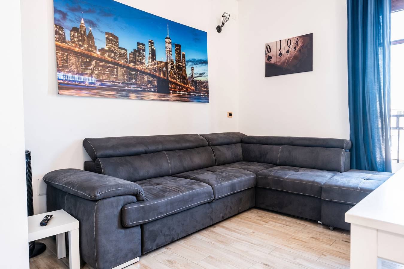 Entire apartment, Apartment 'Casacolombo' with Balcony, Wi-Fi and Air Conditioning in Quartu Sant'Elena, Campidano