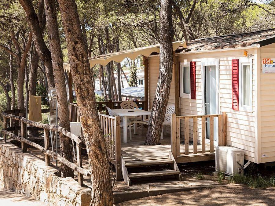 Camping Castell Montgri - Mobilheim 4 personen - Classic | 2 Schlafz. | 4 Pers. | Erhöhte Terrasse | Klimaanlage in Estartit, Costa Brava