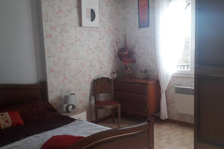 Gîte pour 4 personnes, avec jardin et terrasse à Lalbenque - 2