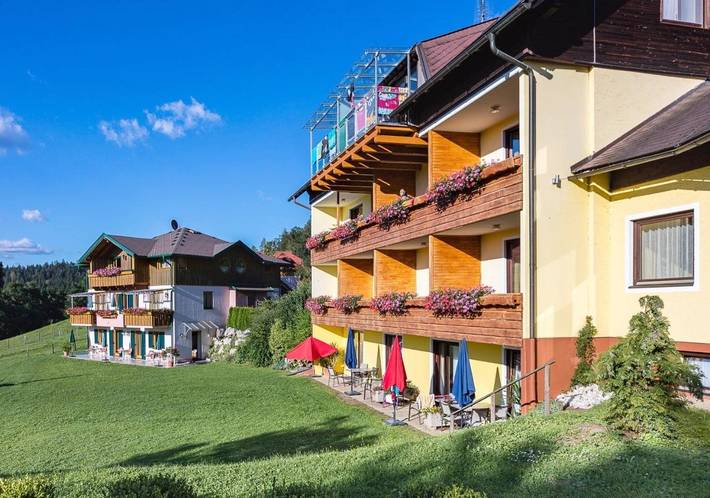 Hotel für 3 Personen, mit Garten und Seeblick